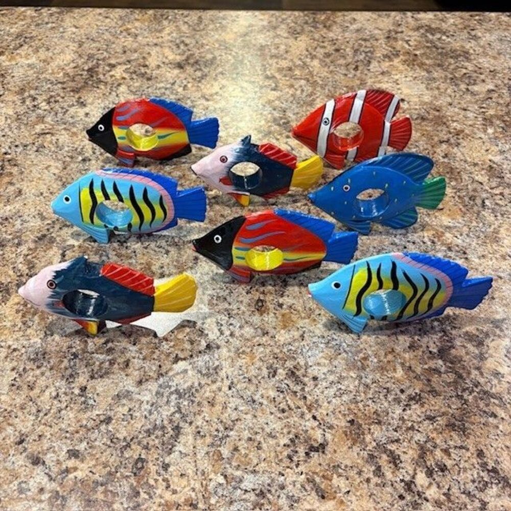 Set of 8 Wooden Painted Tropical Fish Napkin Holder Rings - Picture 2 of 5